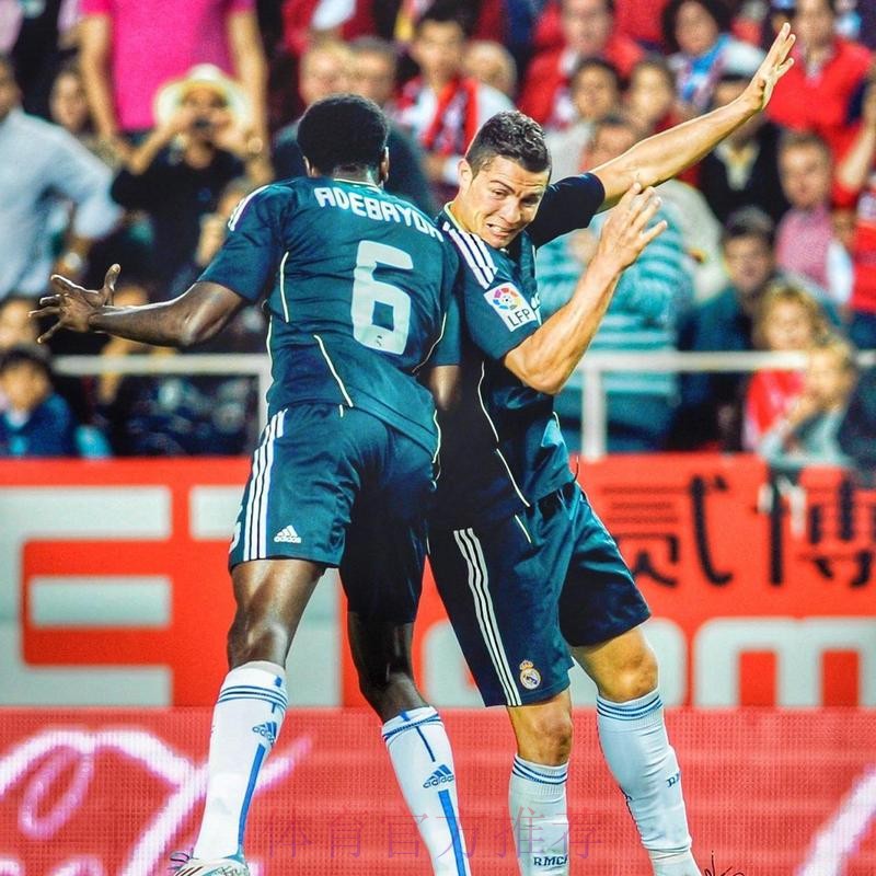 官方:39岁前锋阿德巴约退役 曾效力皇马曼城阿森纳热刺 官方:39岁前锋阿德巴约退役 曾效力皇马曼城阿森纳热刺